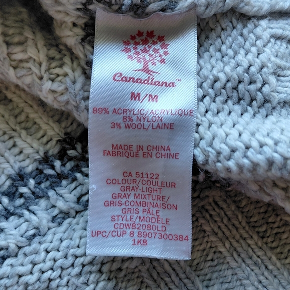 Cozy Gray Leaf Pattern Canada Cardigan - Picture 7 of 9